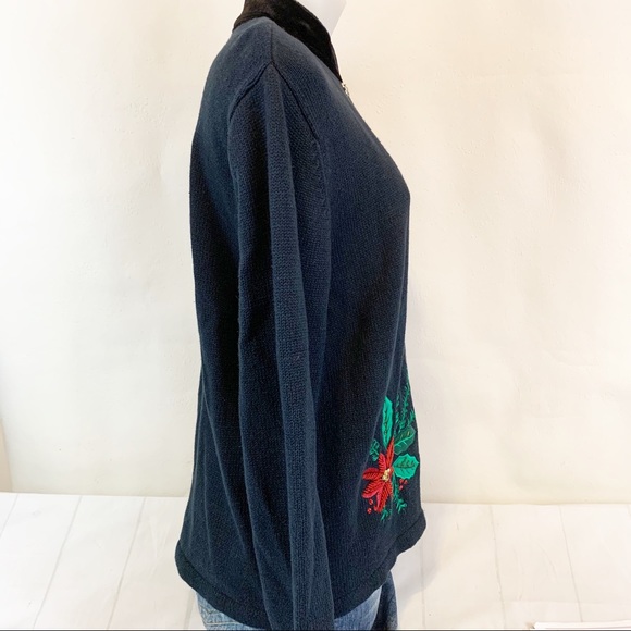 Krystal Kobe Womens XMas Cardigan Knit Metal Hooks - Picture 3 of 8